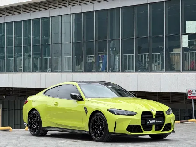 BMW M4 — Фото автомобиля 5