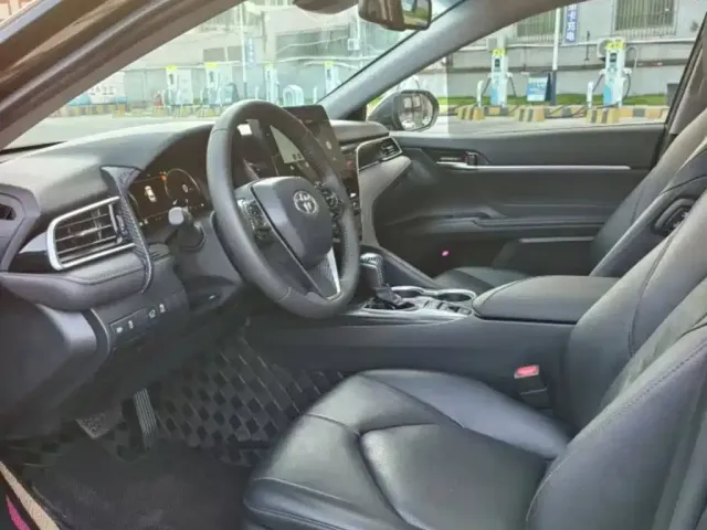 Toyota Camry — Фото автомобиля 4