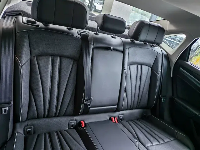 Volkswagen Passat — Фото автомобиля 10