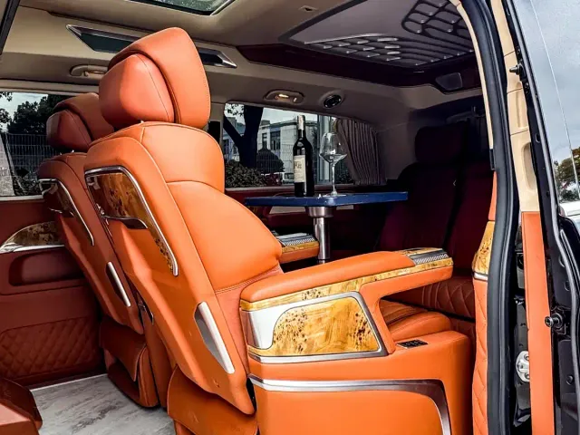 Mercedes-Benz V-Class — Фото автомобиля 11