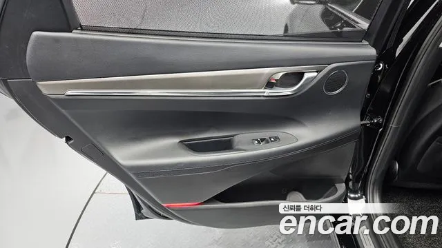 Hyundai Grandeur New — Фото автомобиля 14
