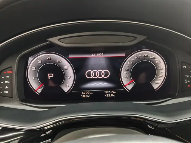 Audi Q8 — Фото автомобиля 18
