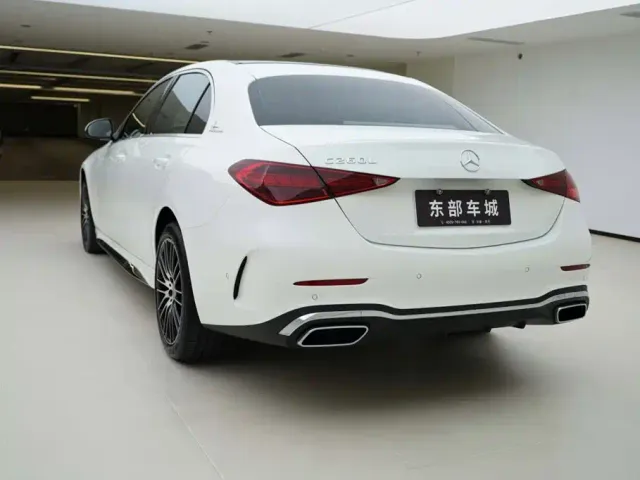 Mercedes-Benz C-Class — Фото автомобиля 4