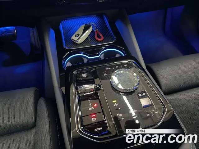 BMW 5 Series G60 — Фото автомобиля 9