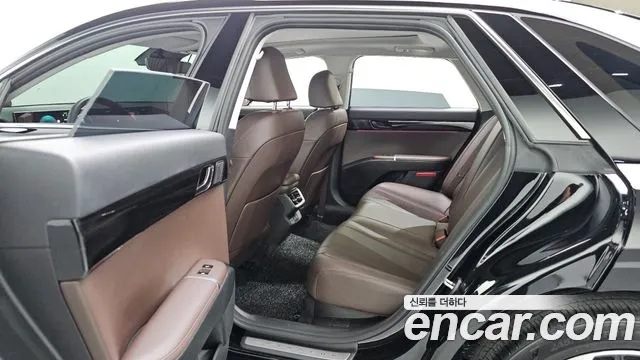 Hyundai Grandeur GN7 — Фото автомобиля 23