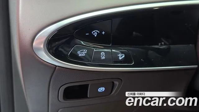 Genesis GV70 — Фото автомобиля 30