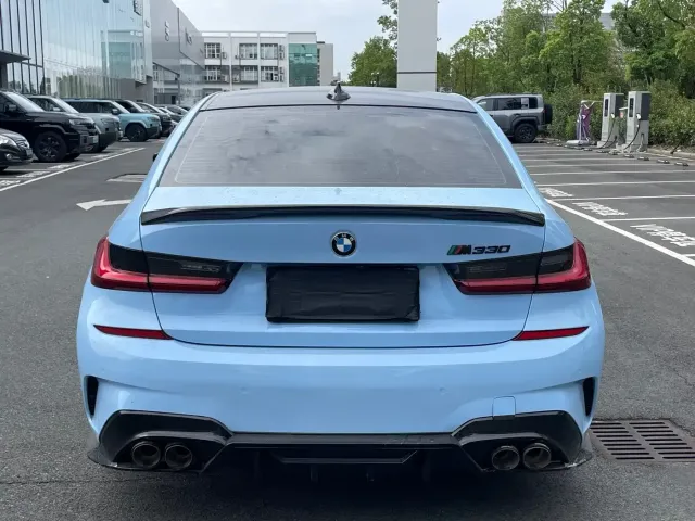 BMW 3 Series — Фото автомобиля 15