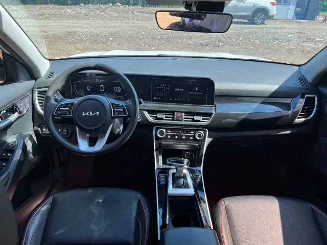 Kia Seltos — Фото автомобиля 17