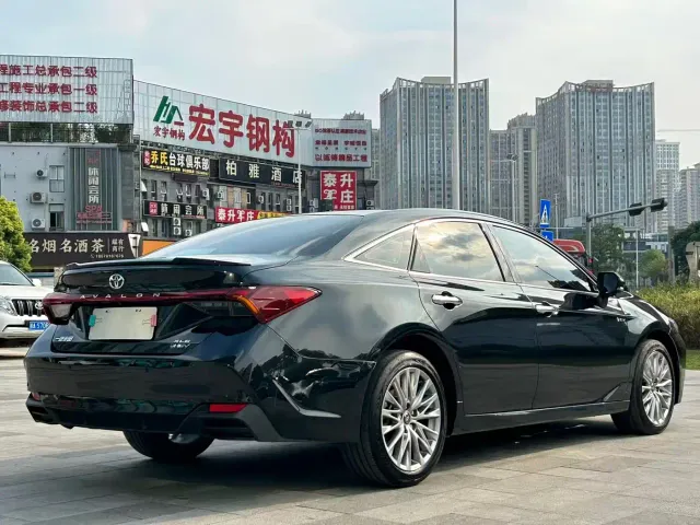 Toyota Avalon — Фото автомобиля 5