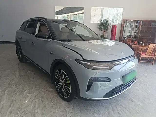 Leapmotor C11 — Фото автомобиля 3