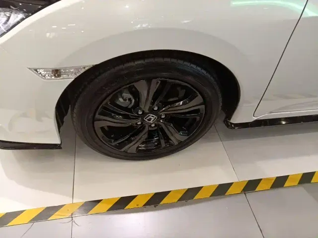 Honda Civic — Фото автомобиля 22
