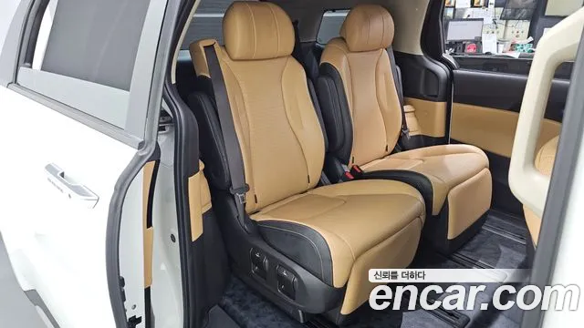 Kia Canival Carnival 4 поколение 7 мест Signature — Фото автомобиля 12