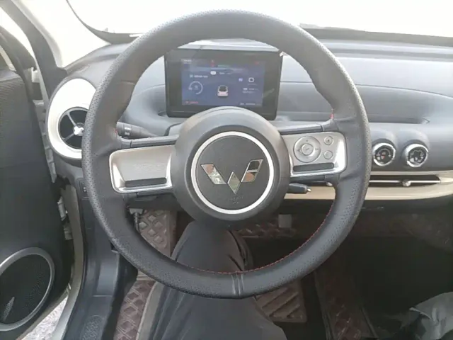 Wuling Bingo — Фото автомобиля 10