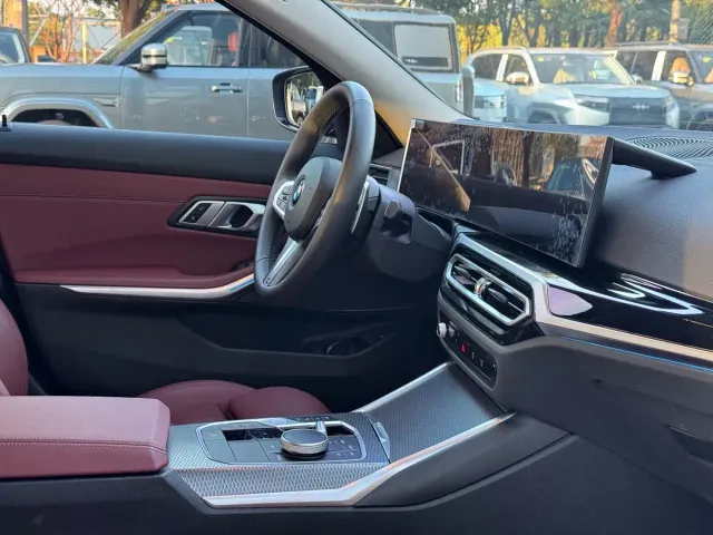 BMW 3 Series — Фото автомобиля 16