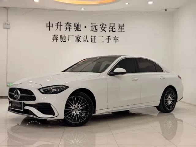 Фотография автомобиля — Mercedes-Benz C-Class