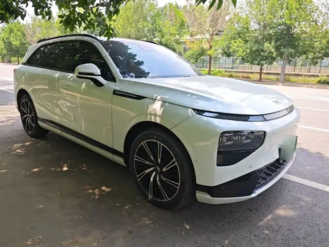 Xpeng G9 — Фото автомобиля 3