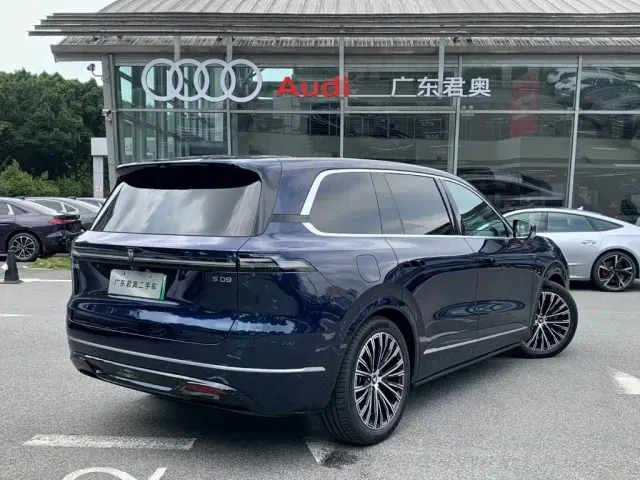 Deepal Deep Blue S09 2025 AWD Ultra+ Haute Couture Edition — Фото автомобиля 7