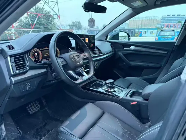 Audi Q5L — Фото автомобиля 4