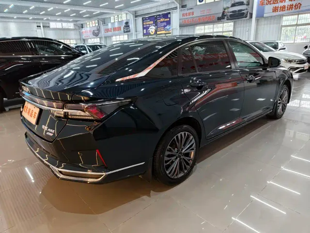 Dongfeng Yixuan MAX — Фото автомобиля 6