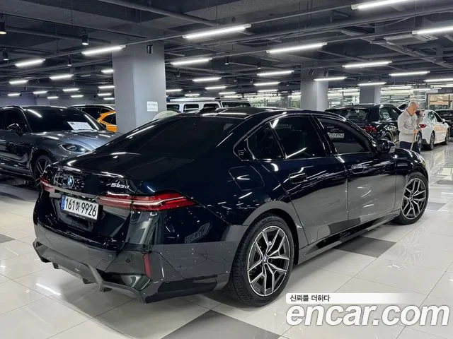BMW 5-Series 5 серия (G60) 523d xDrive M Sport — Фото автомобиля 3