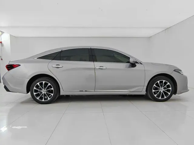Toyota Avalon — Фото автомобиля 23