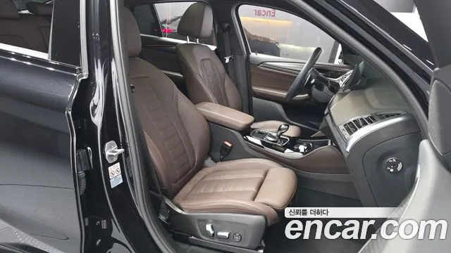 BMW X4 xDrive20i M Sport — Фото автомобиля 24