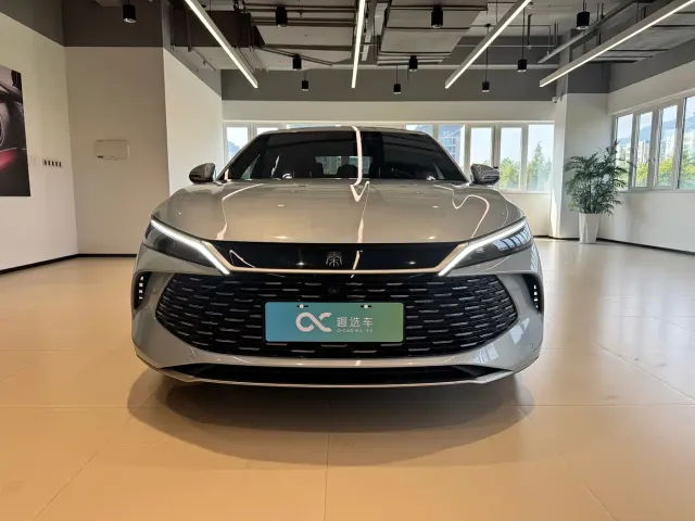 BYD Qin L — Фото автомобиля 15