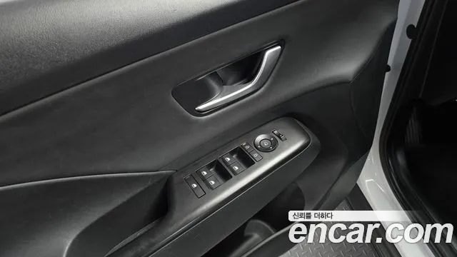 Hyundai Kona — Фото автомобиля 17