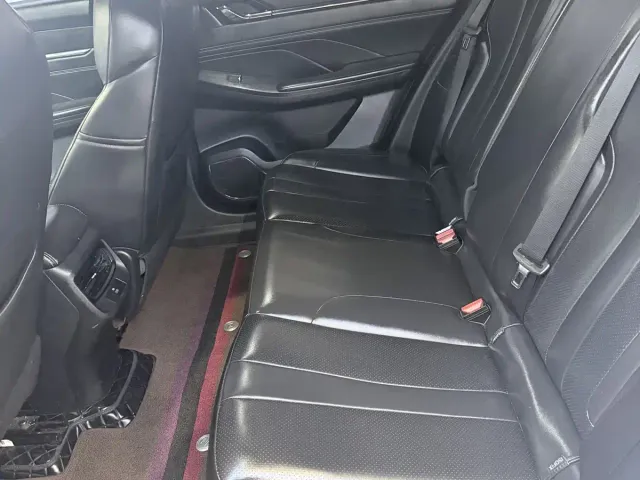 Dongfeng Fengshen L7 — Фото автомобиля 12