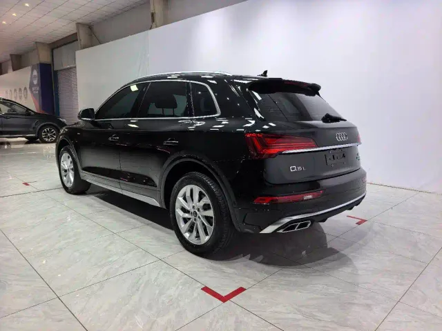 Audi Q5L — Фото автомобиля 5