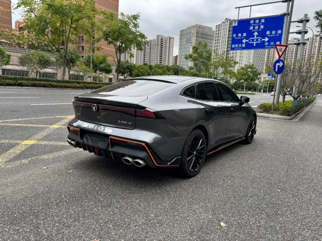 Changan UNI-V — Фото автомобиля 14