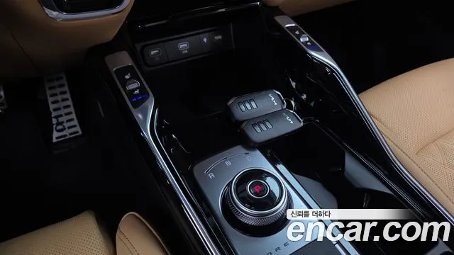 Kia Sorento Sorento 4-е поколение Бензин 2.5T 2WD — Фото автомобиля 9