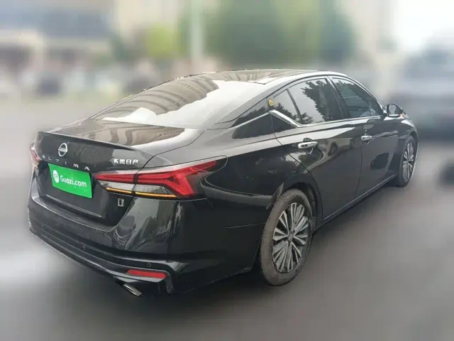 Nissan Teana — Фото автомобиля 4