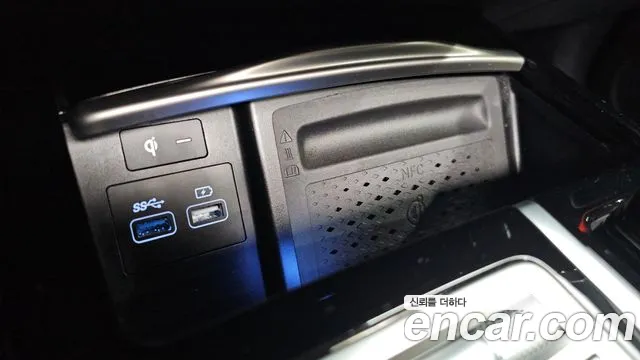 Genesis G80 Бензин 2.5 турбо AWD — Фото автомобиля 17