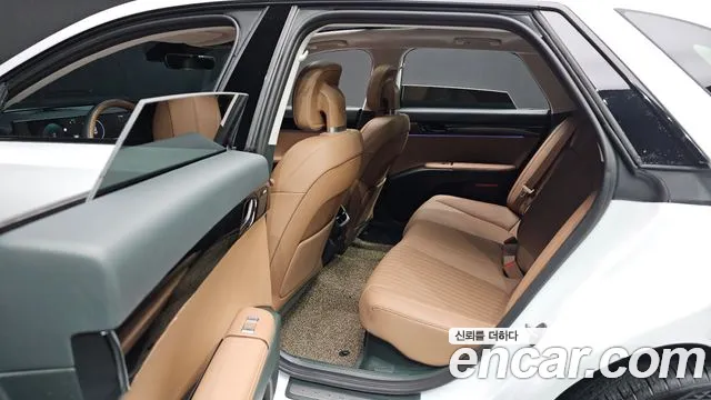 Hyundai Grandeur GN7 — Фото автомобиля 19