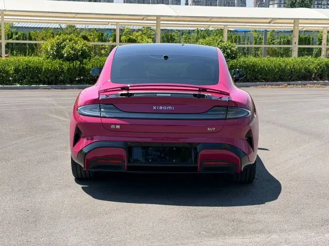 Xiaomi SU7 — Фото автомобиля 6