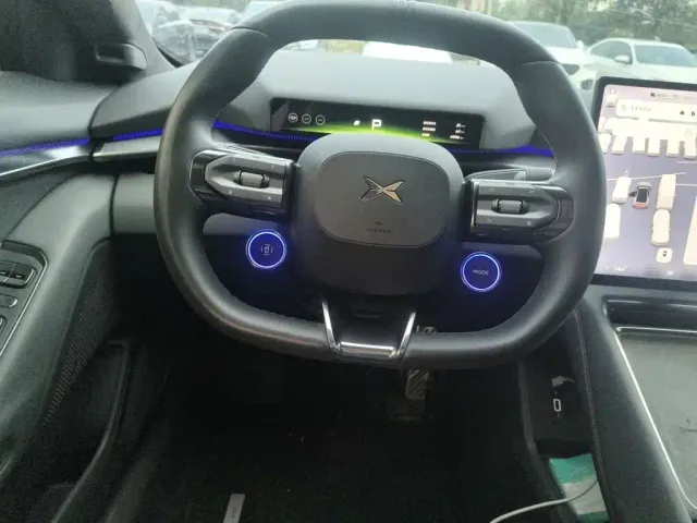 Xpeng P7 — Фото автомобиля 2