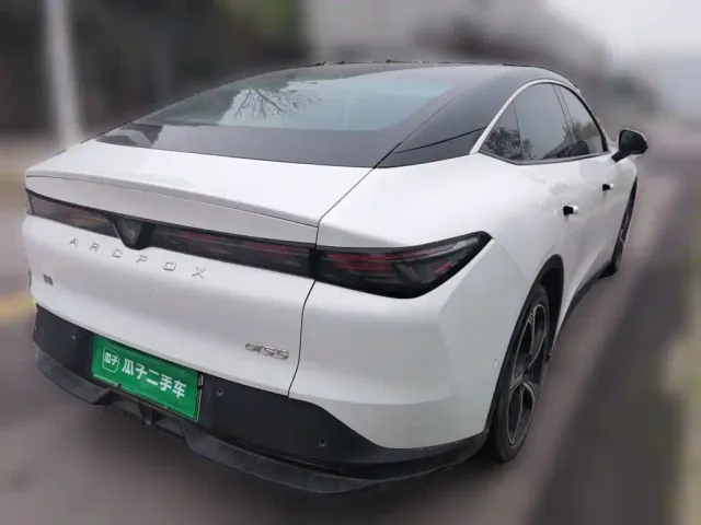 Arcfox Alpha S5 — Фото автомобиля 6