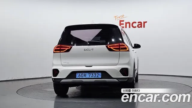 Kia Niro Niro Plus Air — Фото автомобиля 4