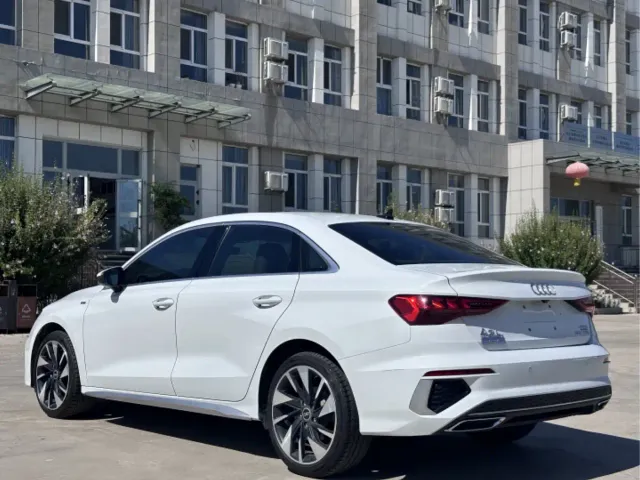 Audi A3 — Фото автомобиля 4