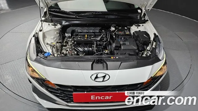 Hyundai Avante CN7 — Фото автомобиля 9
