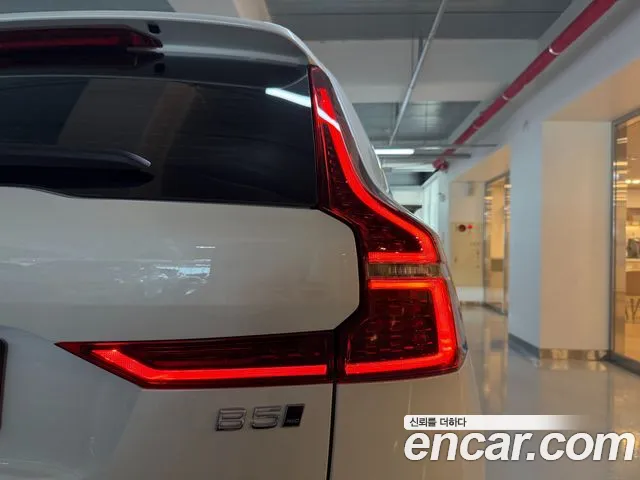 Volvo XC60 Generation 2 — Фото автомобиля 18