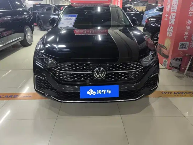 Volkswagen Passat — Фото автомобиля 2