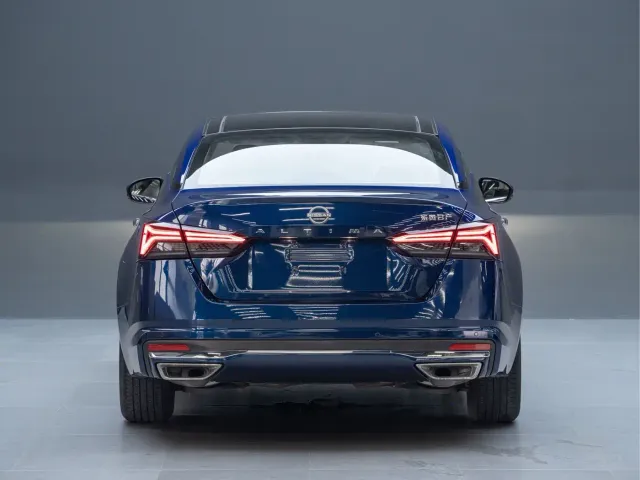Nissan Teana — Фото автомобиля 11