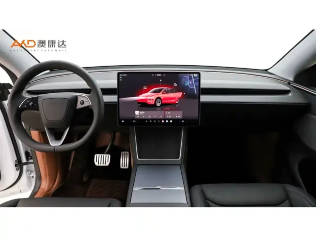 Tesla Model Y — Фото автомобиля 5