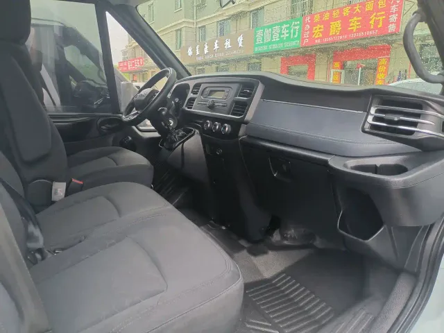 Jiangling JMC Fushun 2022 2.0T Manual Multi-purpose Passenger Vehicle Medium Wheelbase Medium-high Roof 6-7 seater — Фото автомобиля 4