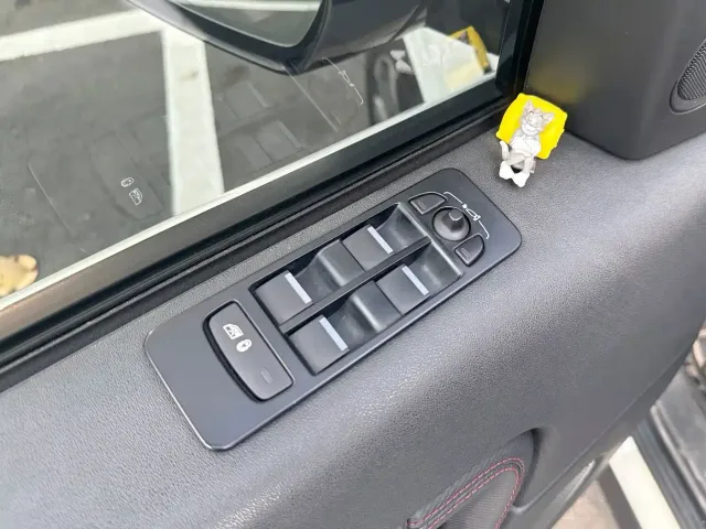 Land Rover Discovery Sport — Фото автомобиля 10