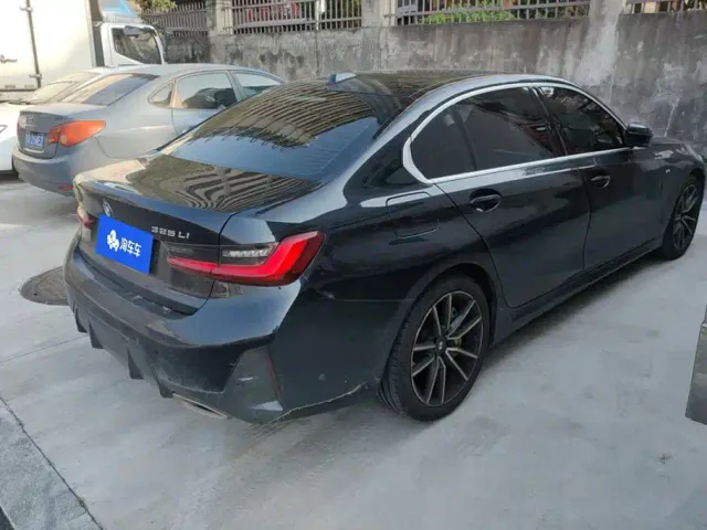 BMW 3 Series — Фото автомобиля 3