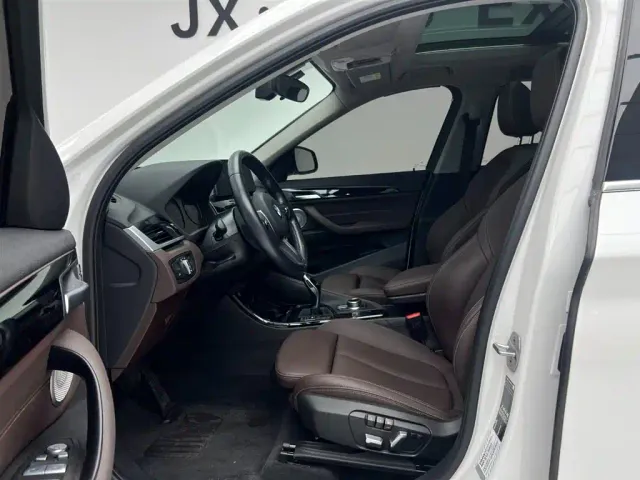 BMW X1 — Фото автомобиля 16