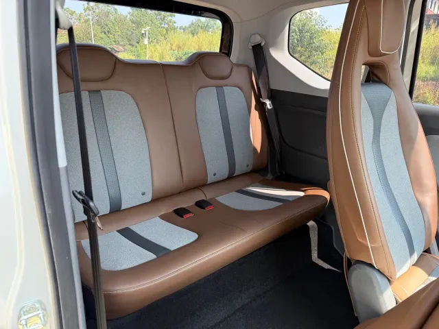 Wuling Hongguang Mini EV — Фото автомобиля 9